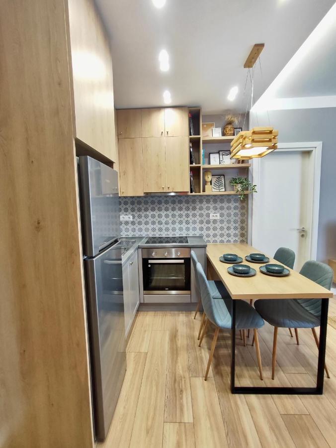 Apartamento Modern Style 2Br-Apt - 10Min To Skanderbeg Square Tirana Exterior foto