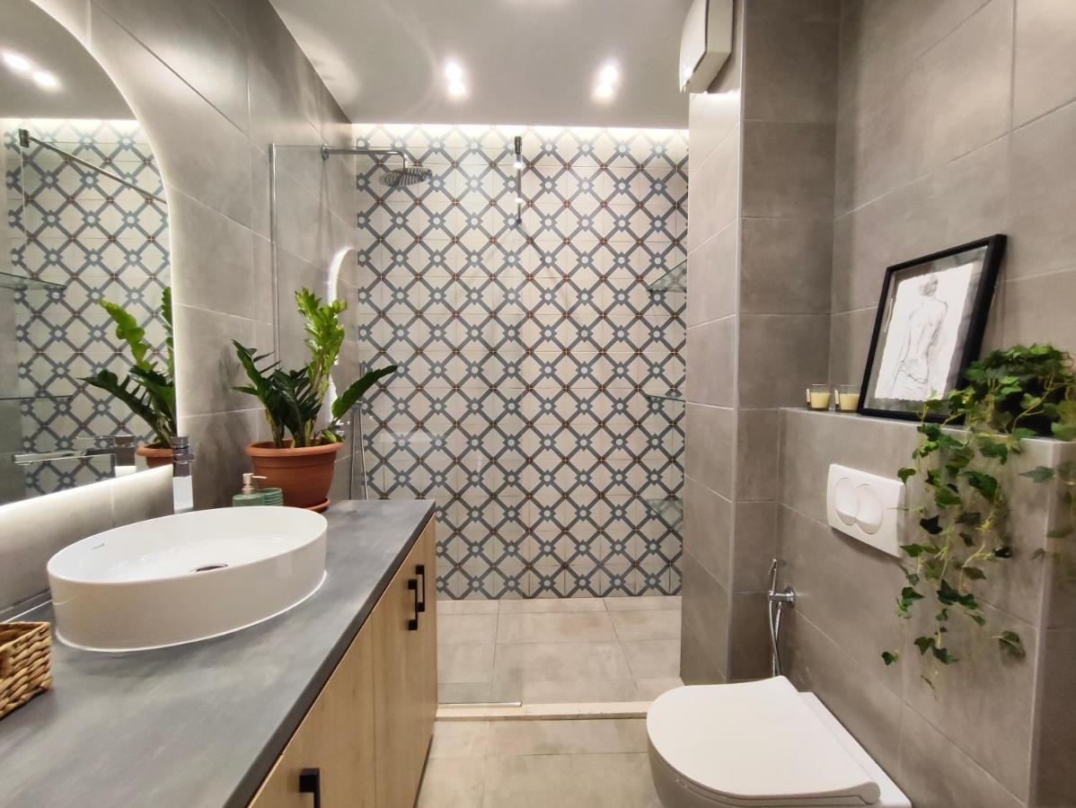 Apartamento Modern Style 2Br-Apt - 10Min To Skanderbeg Square Tirana Exterior foto